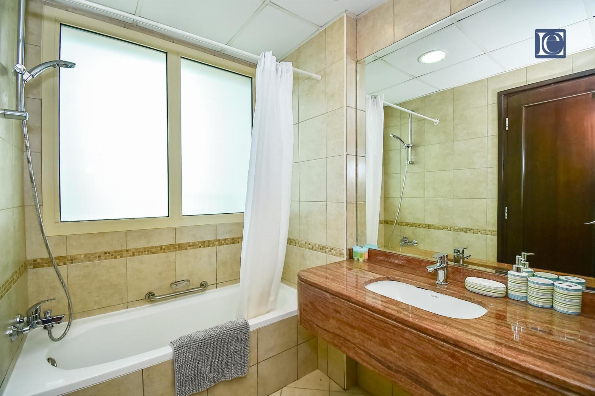 Luxury Escapes - Furnished Studio With Balcony In Royal Oceanic Dubai Exterior photo